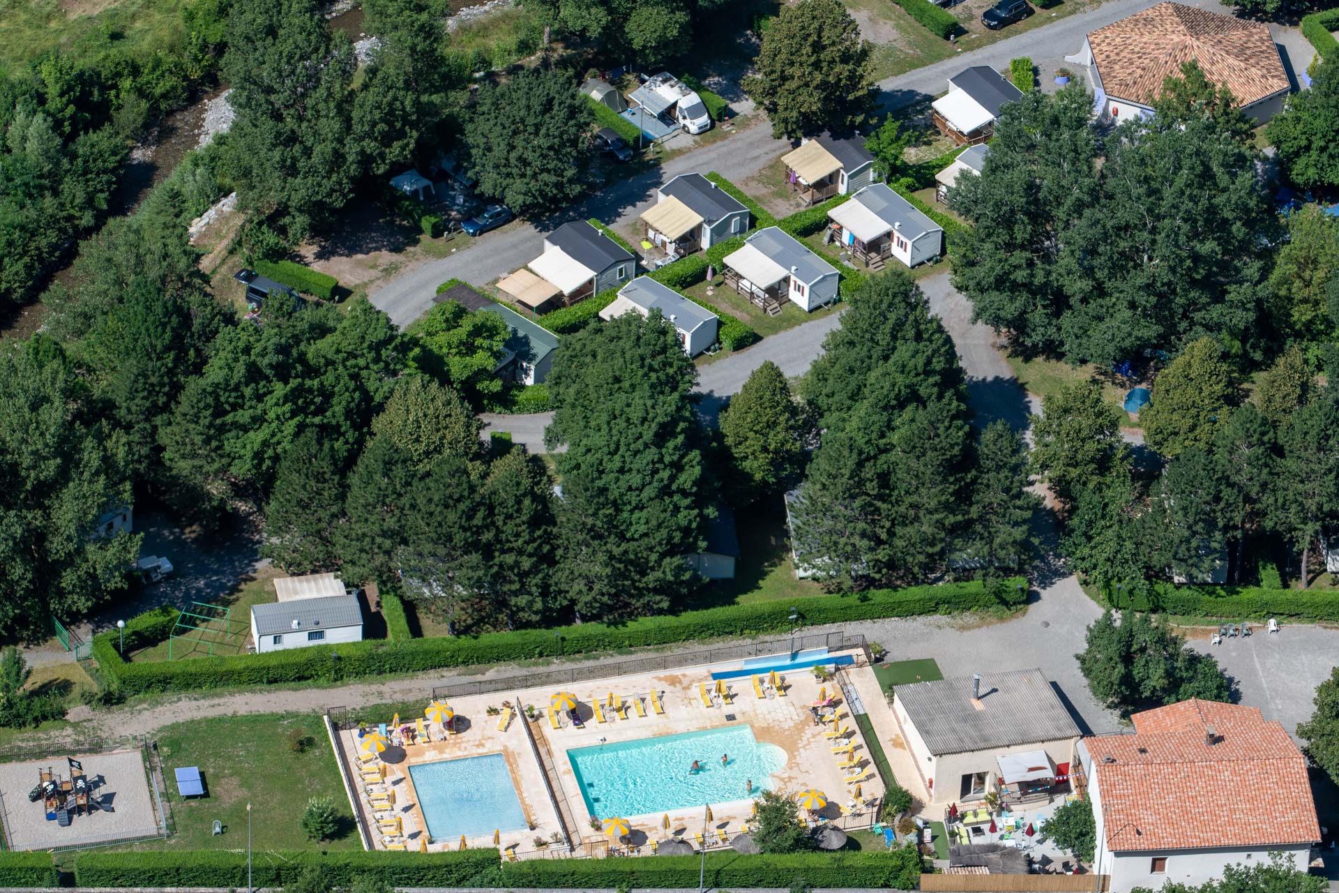 Camping Les Eaux Chaudes - Camping Les Eaux Chaudes (© Camping Les Eaux Chaudes)