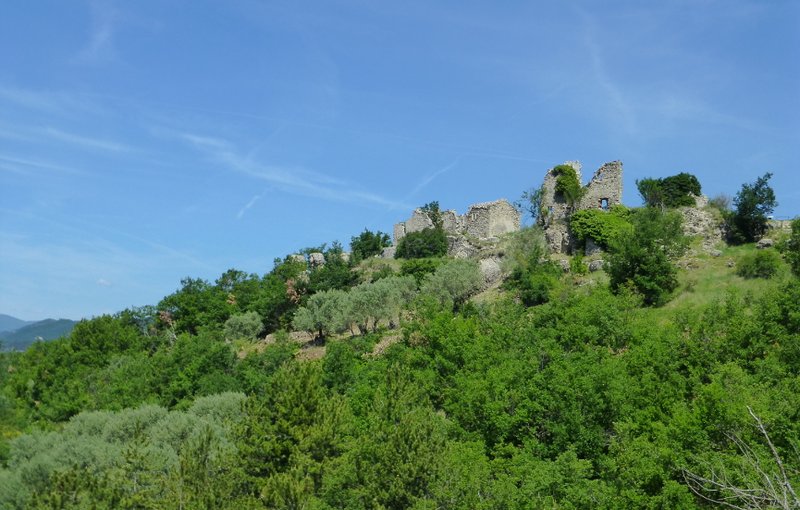 Les ruines de Lagremuse_Le Chaffaut-Saint-Jurson (© ©UGPH)