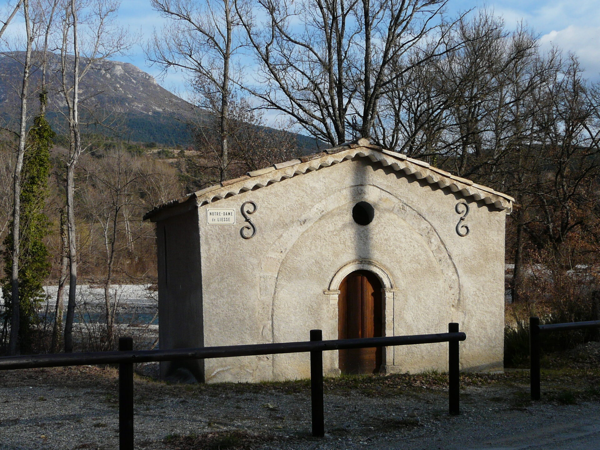 Notre-Dame de Liesse_Mézel (© ©UGPH)