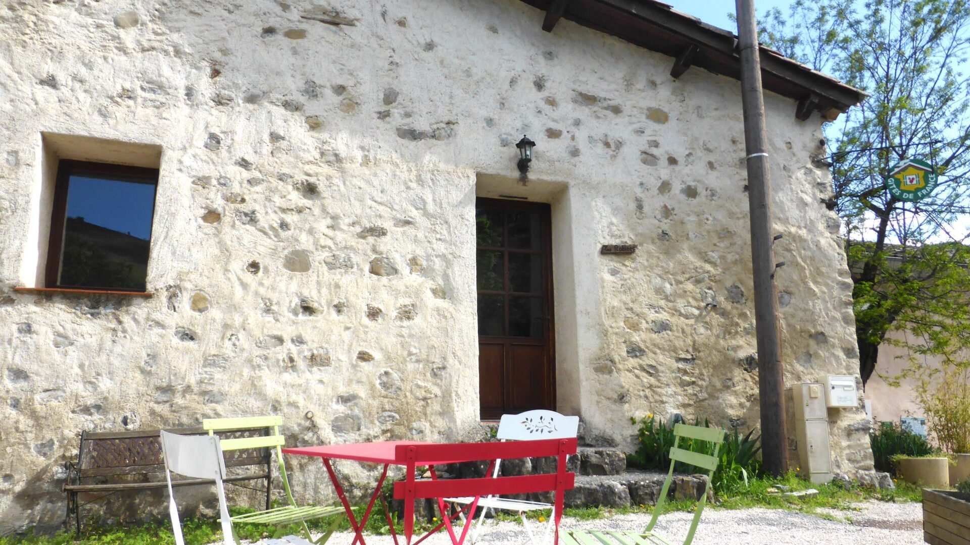 Appartement T3 Les Robines - Terrasse (© SARL Les robines vert-bleu)