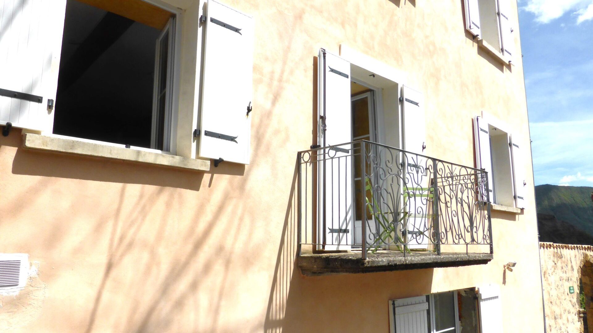 Appartement T3 Hypocras - Balcon (© SARL Les robines vert-bleu)