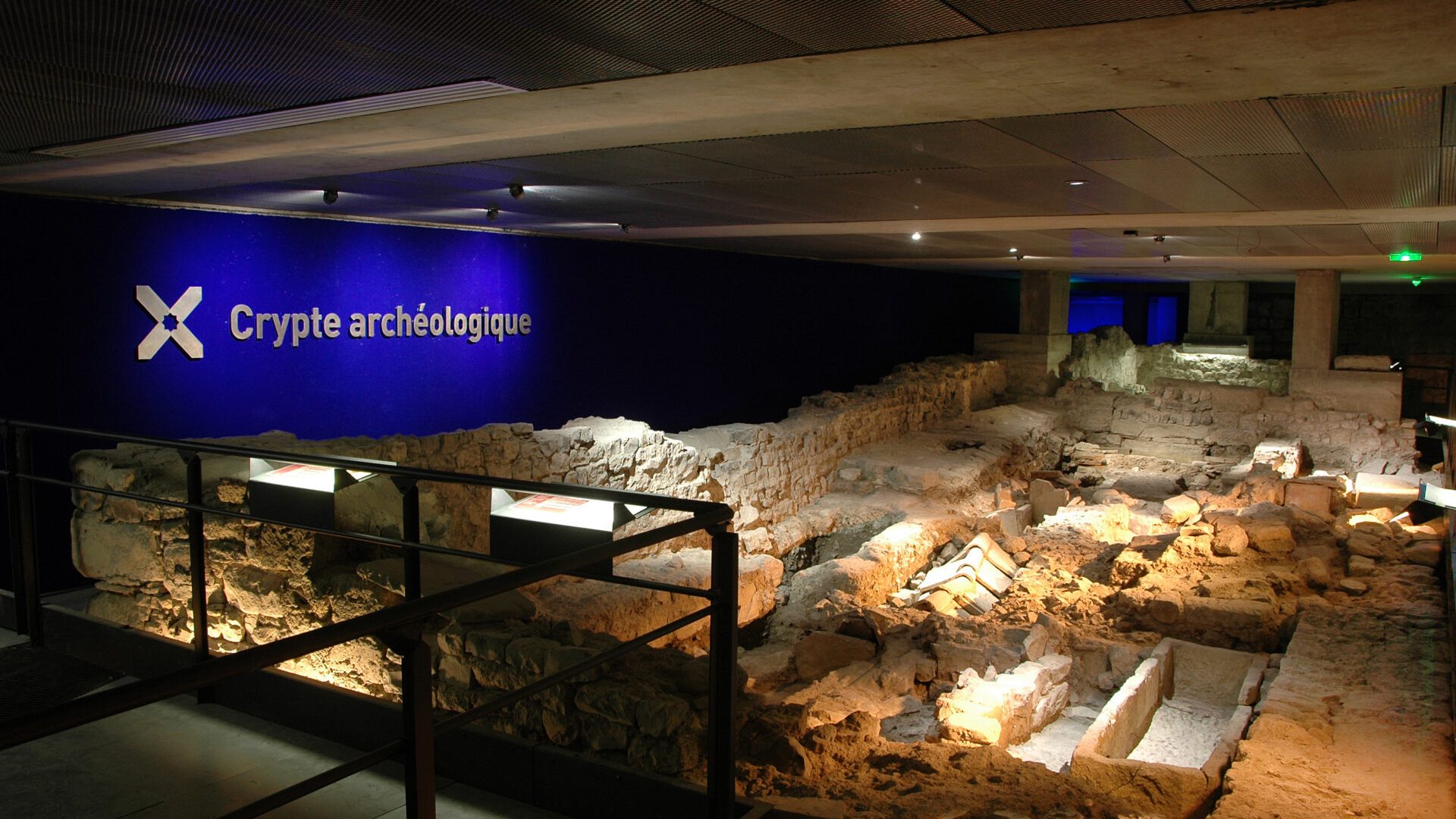 Crypte Archéologique Notre Dame du Bourg - Crypte Archéologique Notre Dame du Bourg (© Crypte Archéologique Notre Dame du Bourg)