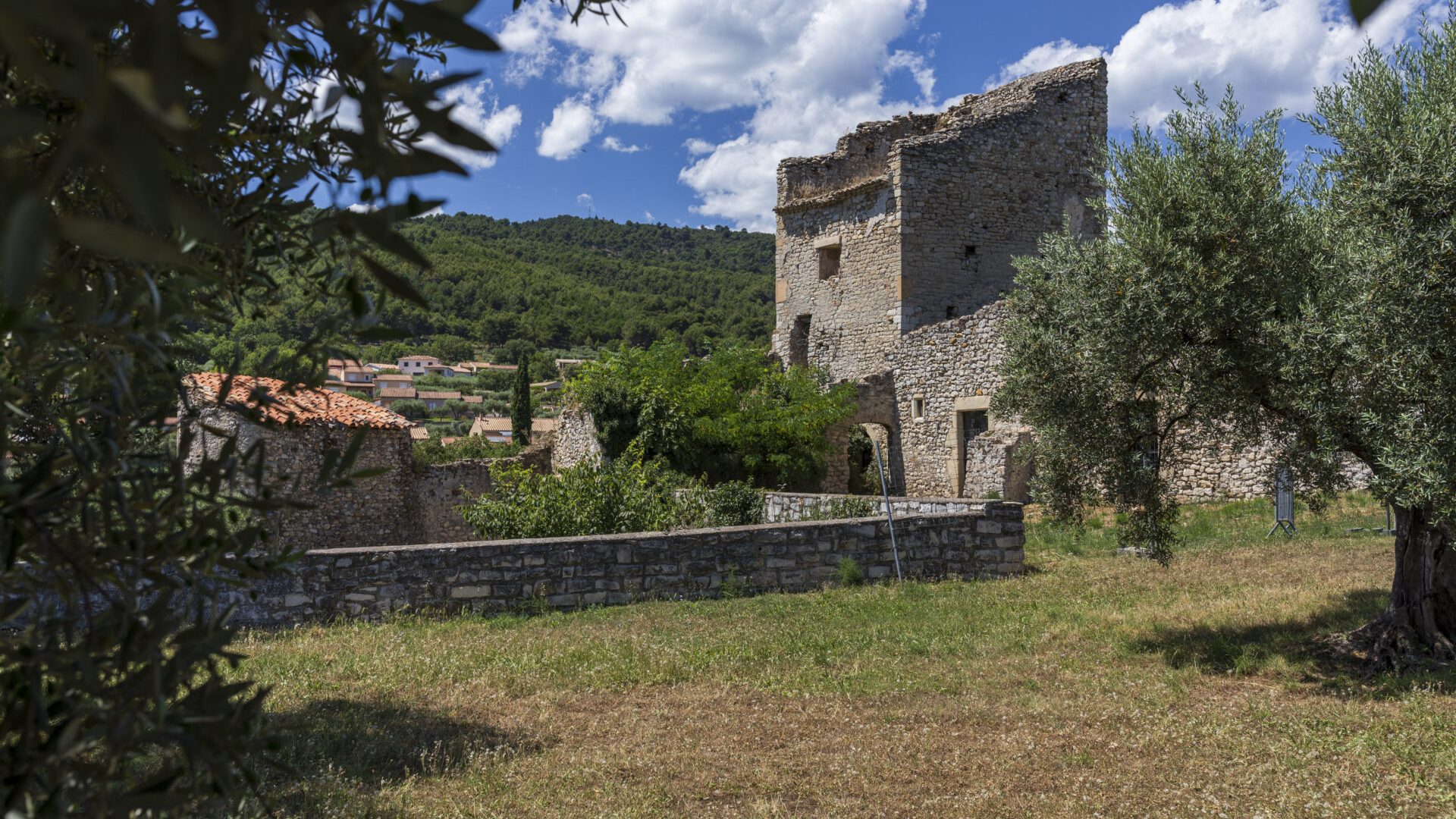 Le Panorama du château_Peyruis - château de Peyruis (© ©️AD 04/Martin Champon)