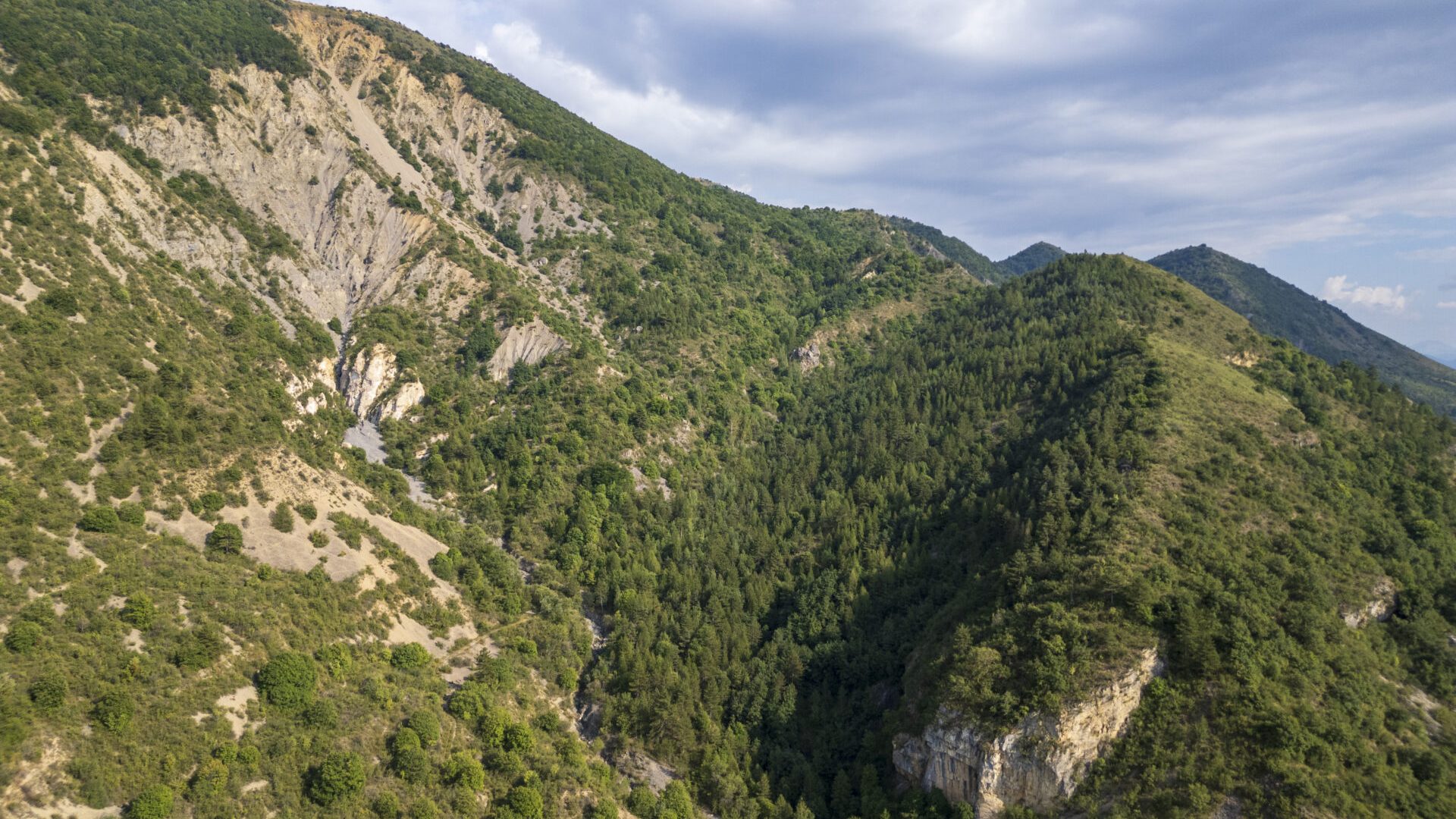 La carrière de gypse de Thoard_Thoard - carrière de gyspe de Thoard (© ©️AD 04/Martin Champon)