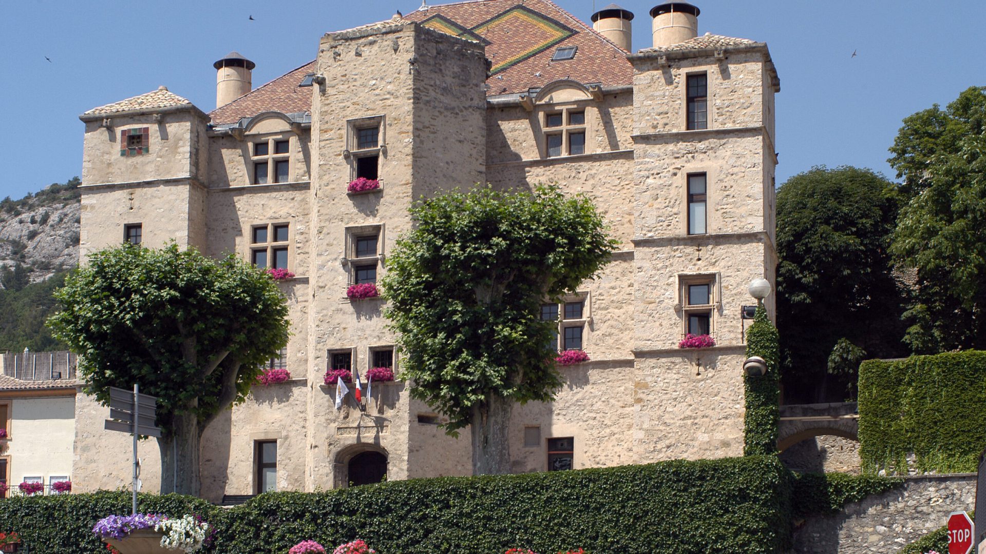 Le Château du XVIe de Château-Arnoux