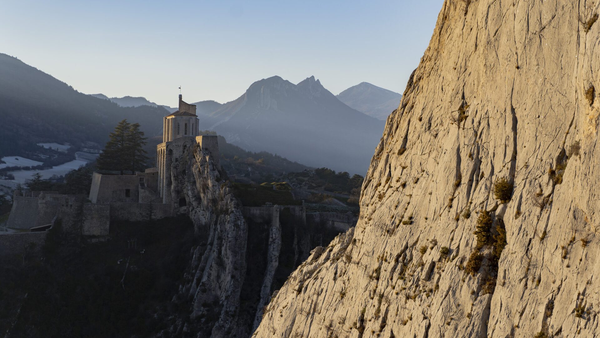 La clue de Sisteron - La clue de Sisteron (© AD 04 - N. d'Ortolli Kaléo)