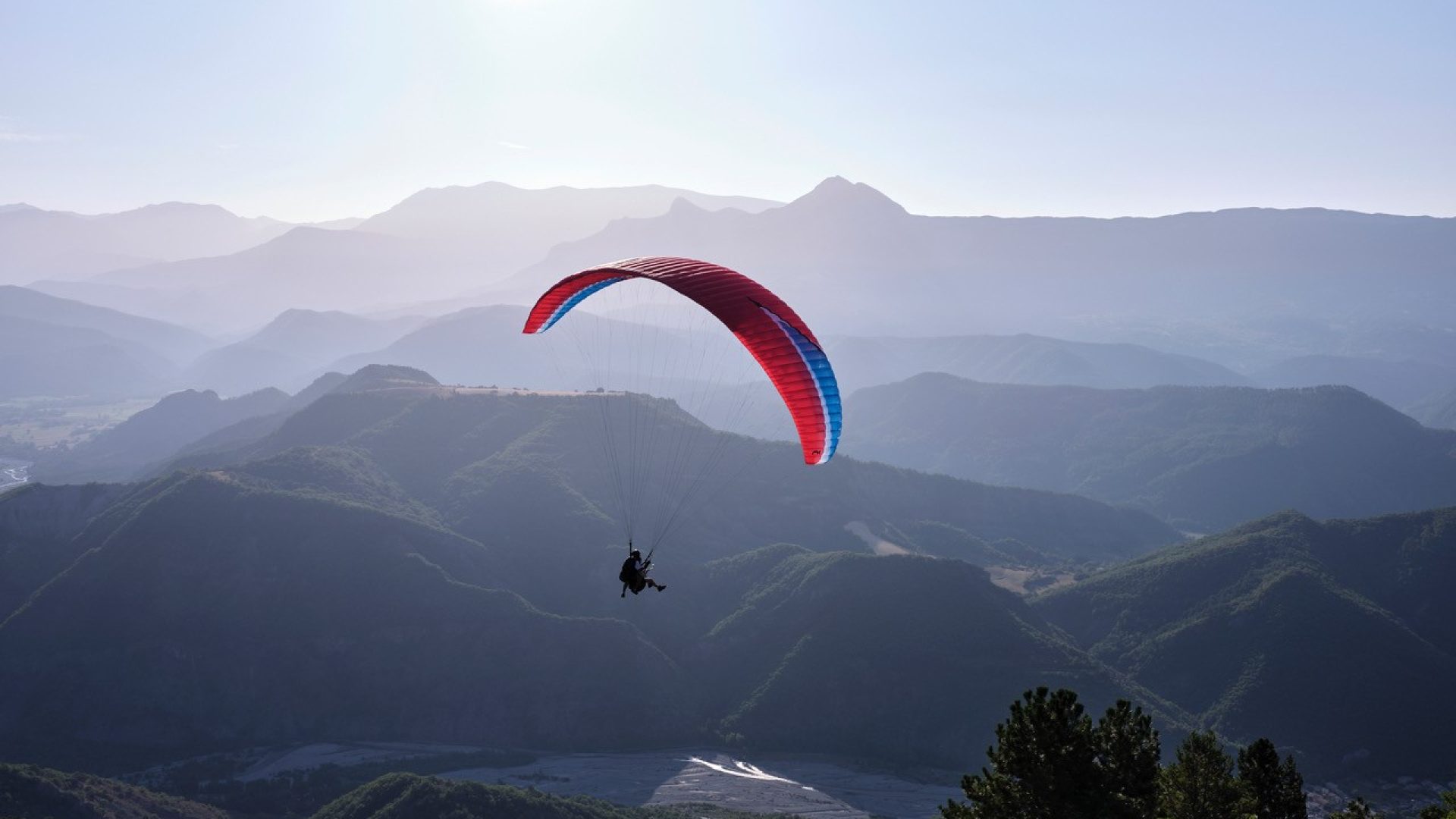 Dinovol parapente - Envol de l'Andran (© Fabrice Santangelo)