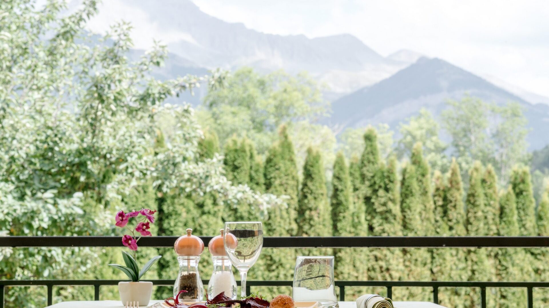 Hotel Le Vieux Tilleul - Terrasse (© Pascale Giordano)