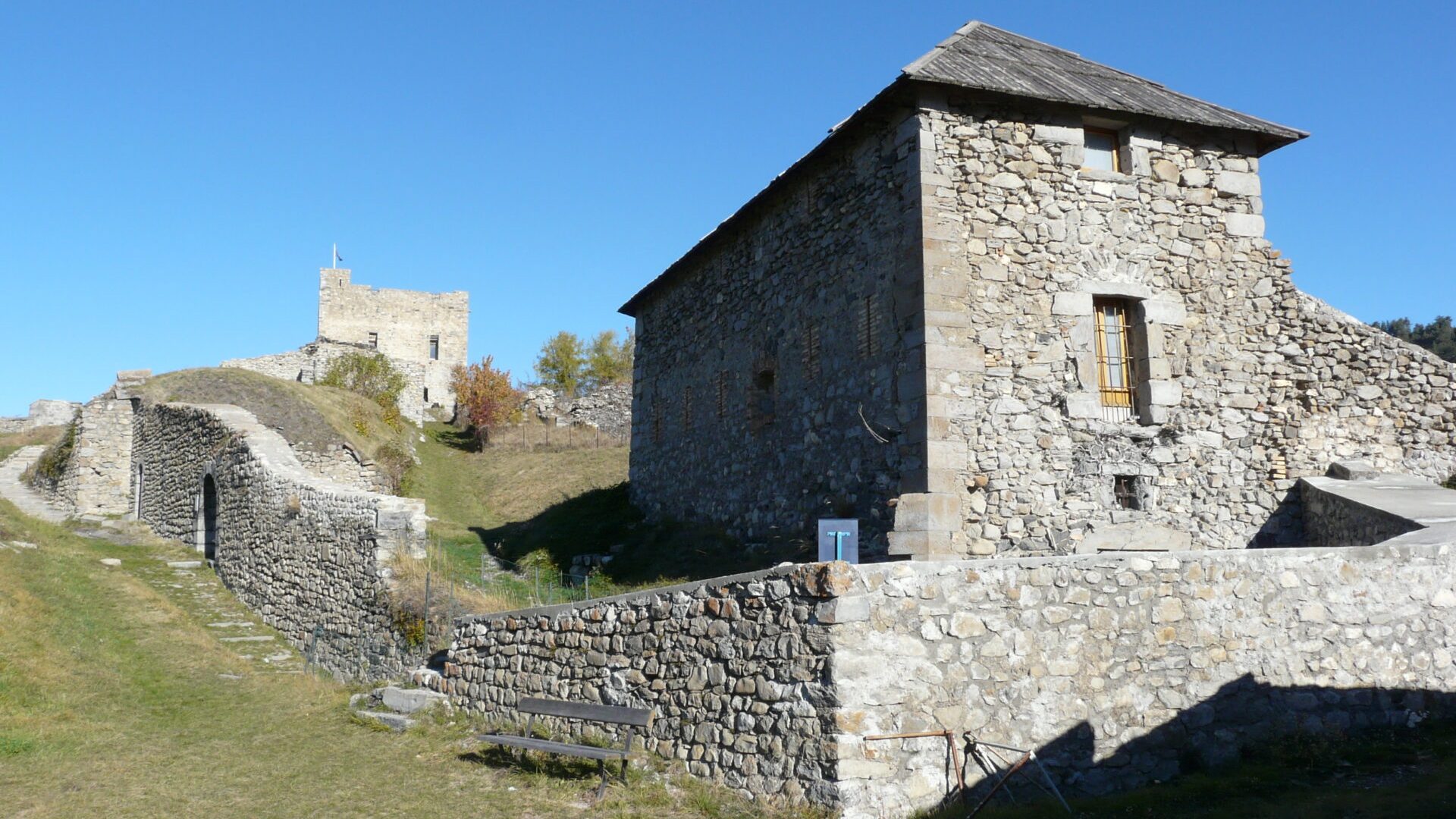 Villages & Cités de Caractère Seyne les Alpes - Villages de Seyne les Alpes (© Nelly Blondel)