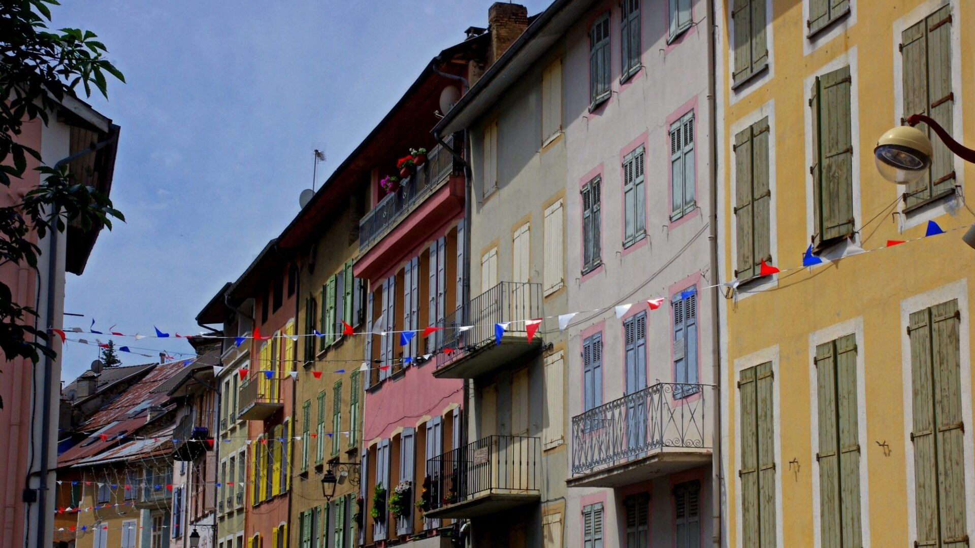 Villages & Cités de Caractère Seyne les Alpes - Villages de Seyne les Alpes (© Simon Thollot)