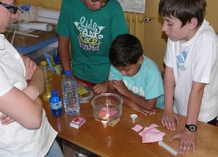 Atelier-SismicAnim-avec-des-élèves-de-cycle-3